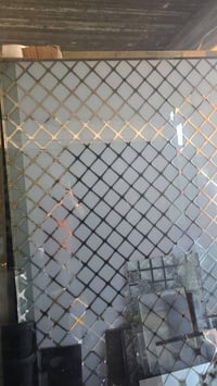 /كادر 👷🏻‍♀️  عمل تنضيف وصبغ شبابيك   وشد جام جميع الاصباغ   ولجام متوف...