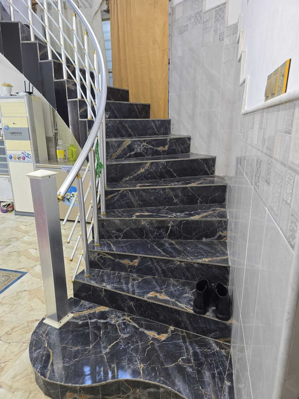 السلام عليكم مشتمل للبيع
حي ذويب ثاني مساحة 120
خدمات كاملة استفسار اكثر
***********مكلف بلنشر مكلف بلنشر
