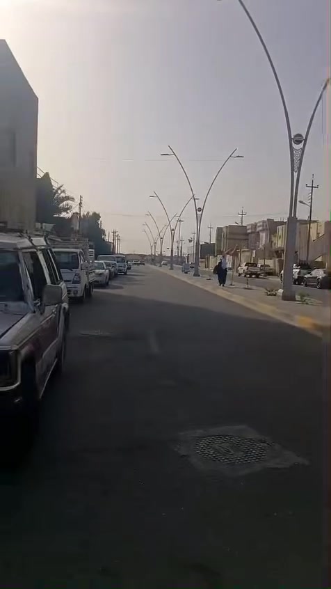 شقه طابق اول درج مشترك مع شقه ثانيه
حي المهندسين القبله شارع المقيمين 
غرفتين وصالة ومطبخ وصحيات 
سعر الايجار 450 شامل ماء وكهرباء 
للاستفسار ***********
