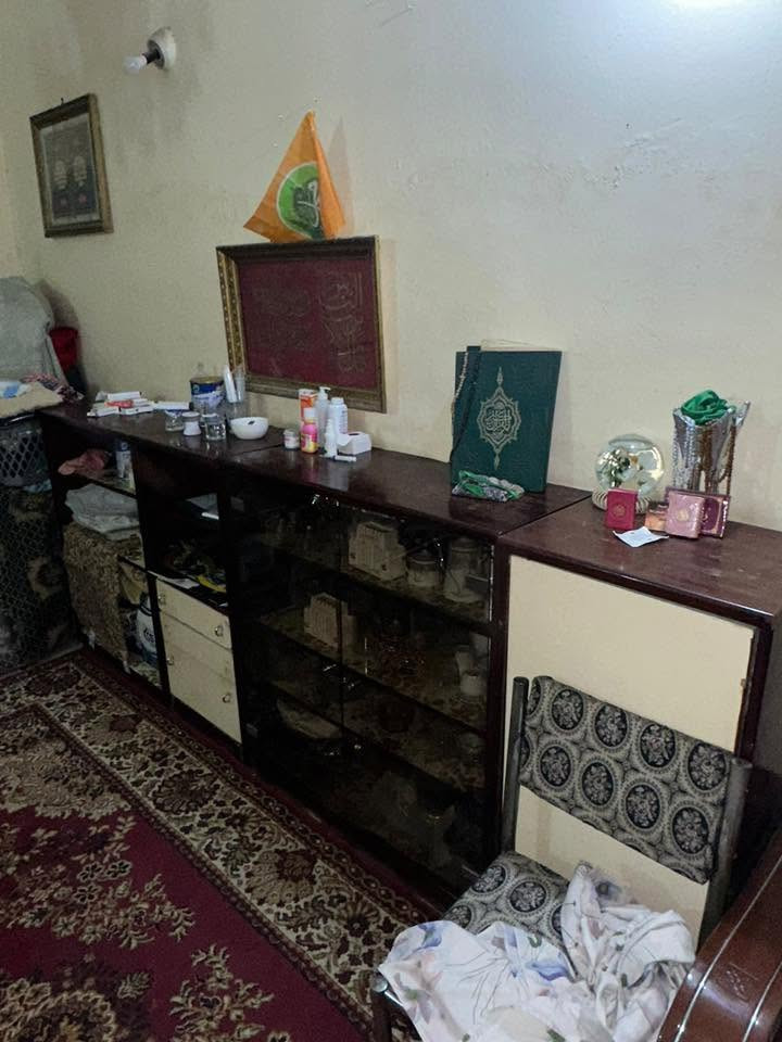 سلام وعليكم اغراض بيت مستعملة للبيع متواجد فقط واتساب ***********
