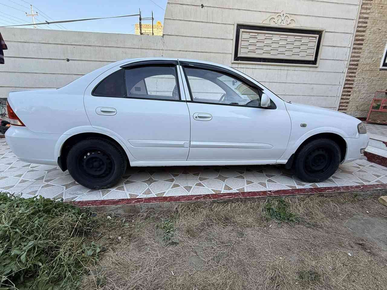 نيسان صني موديل 2013جديده مكفوله من ضربه وتبديل صبغ اربع أصابع فقط مكينه كير حداديه جديده تبريد رقم ذي قار تحويل مباشر  مكاني ذي قار سوق شيوخ سعر 105
رقم ***********
