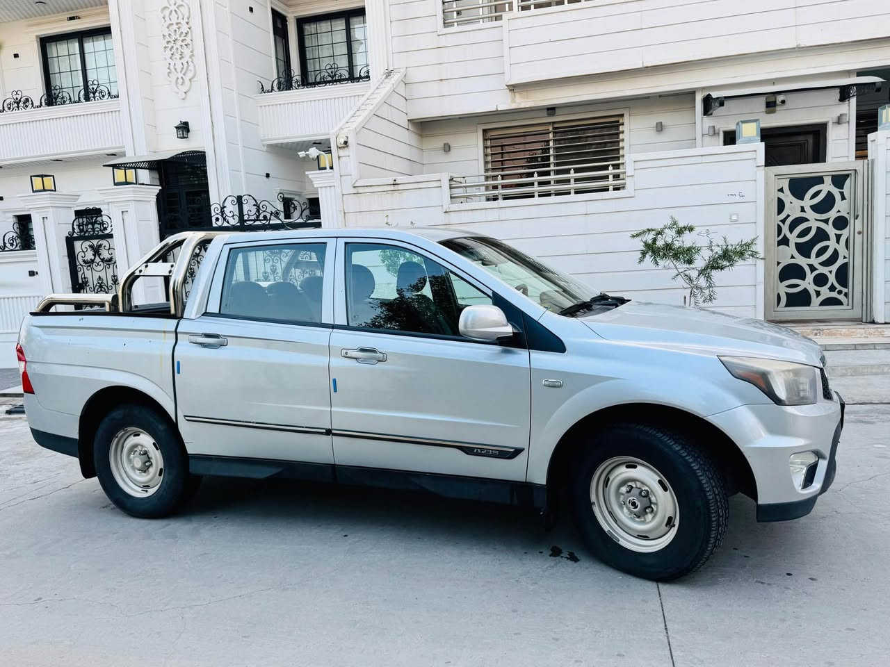 سانگ یونگ پیک ئاب ٢٠١٤ رەنگ سلفر 
١٦٠ هەزار کم رویشتوە 
تەنیا دوو پارچە ساردی تیایە بی سبوغ گیر و مەکینەی بیلاد و بی عەیبە

سانك يونك بيك اب ٢٠١٤ بون سلفر 
بدون صبغ بس بيها قطعتين بارد كير و مكينة بيلادي
سعر $ 87
رقم موبيل ( *********** ) كركوك, العراق
