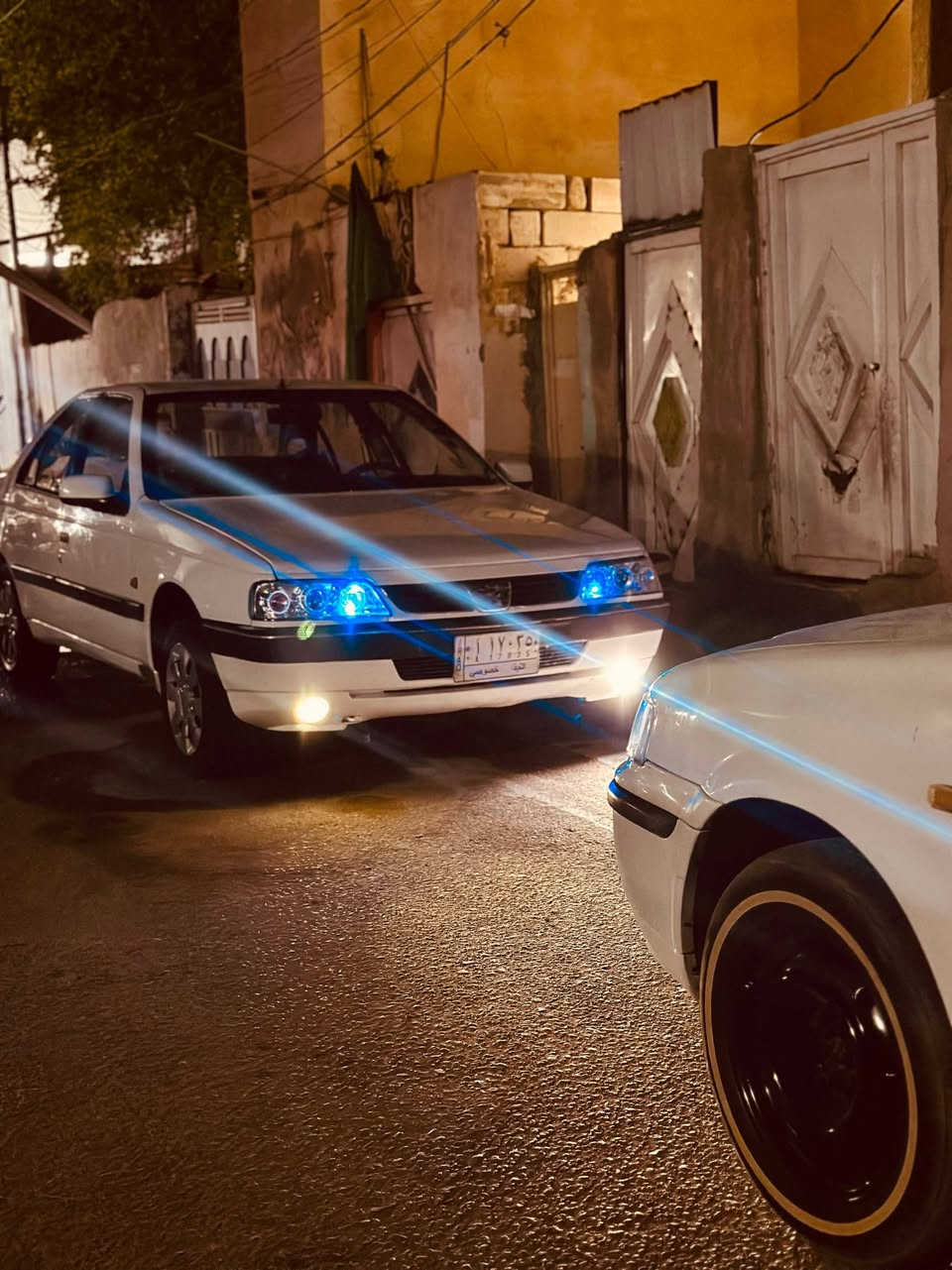 بيجو ٤٠٥ لميس مديل ٢٠١٢ 
سياره جاهزه كير مكينه جديد حاويه فرنسي 
حداديه جديده وتخم تاير جديد باتري جديد 
تبريد ثلج منضومه كامله شاده جديد 
بعدهي علوضع شركه بيه دواير معمره وباب صبغ بدون معجون اثر شخوط 
سعره ٤١ وبيه مجال مكاني نجف حي الميلاد ***********
