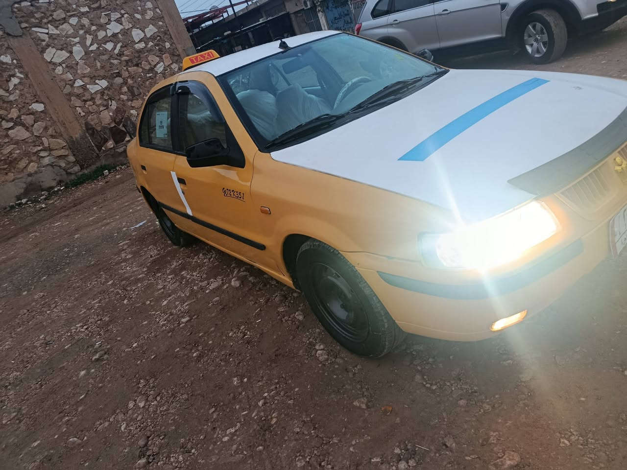 سياره سمند موديل 2011 رقم بغداد سنويه لحد 2029 هيه وغرامه مصفره سياره محوره كير  كامري ابو جف لا بخار ولا صرف صدر جديد تخم تايرات جديد تبريد ثلج كهربائيات كله شغاله لايتات زنون صدر امامي خلفي جديد سياره جهزه من كلشي سعر 40 بيه مجال ***********
