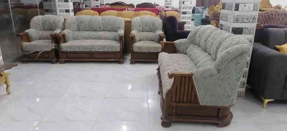 تخم 7 نفرات باله 2كراسي قنفه ثلاثيه قنفه ثنائيه 
السعر: علق تم.
للحجز *********** يوجد توصيل بعد لمقابله
