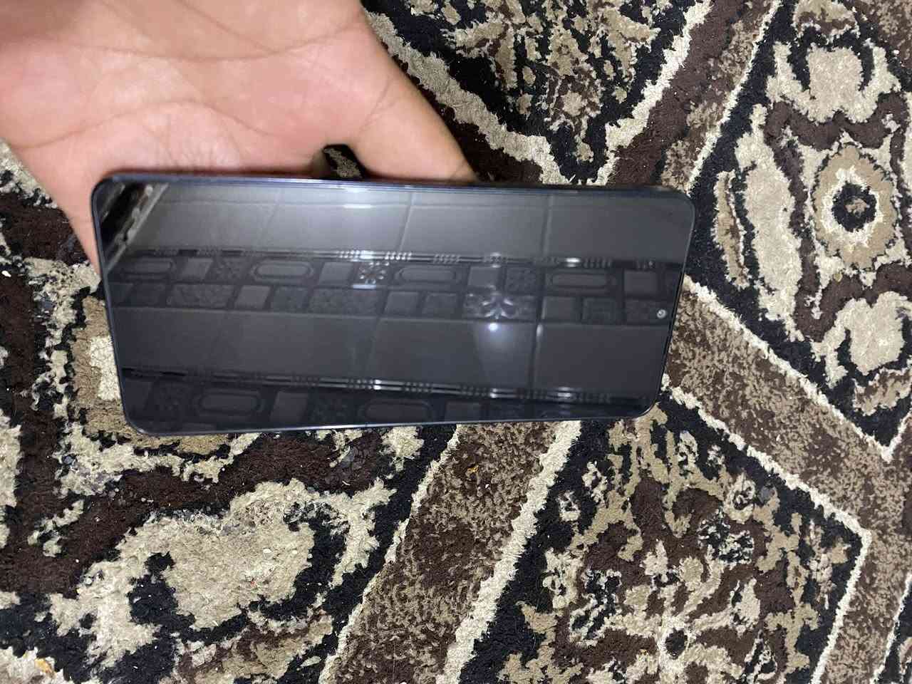 كلكسي A07 للبيع ذاكرته ١٢٨ عشوايته ١٢ سعره ١٤٠  مكاني بغداد ***********
