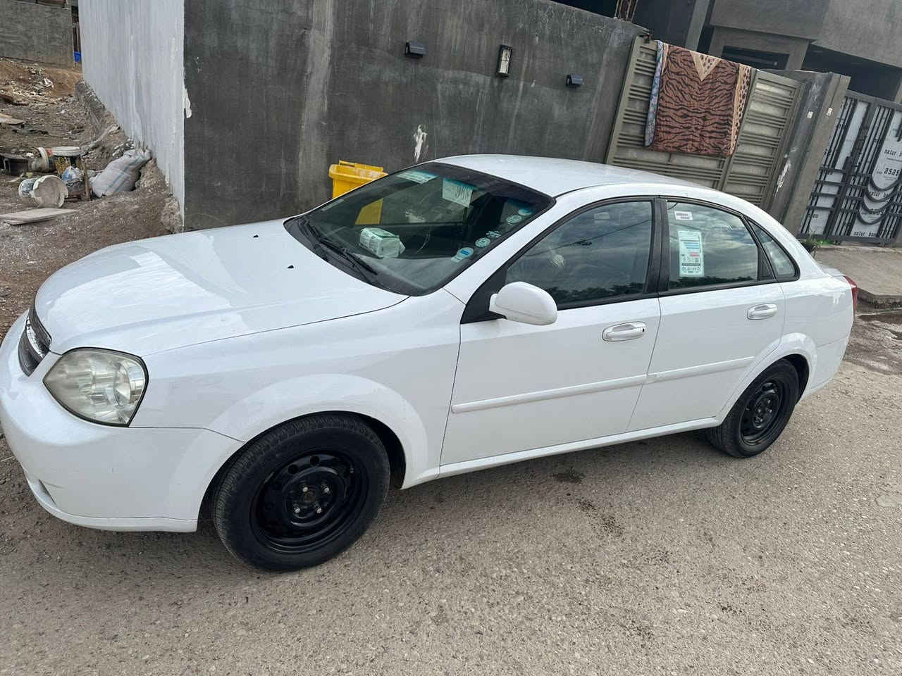 السلام عليكم اوبترا م14للبيع السيارة مال بيت مامتعوبه رقم اربيل السعر 92وبيها مجال العنوان بغداد رقم الهاتف ***********
