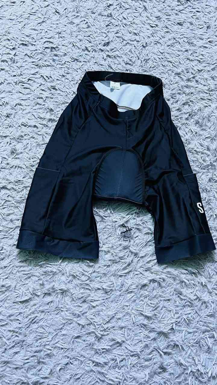 شورتات طبيه خاصه اهل الدراجات الهوائيه بايسكل قياسات sx/m/L القطعه ب4
@إشارة


**إذا كنت صاحب هذا الإعلان وتريد حذفه لأي سبب، رجاءا أرسل رسالة إلى الدعم الفني**