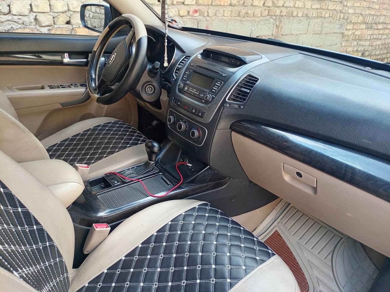 ، سياره سيراتو 2013 السياره باسمي كان يوم تحويل تبريد مقبوله السياره المحرك جير السعر 155 ***********
