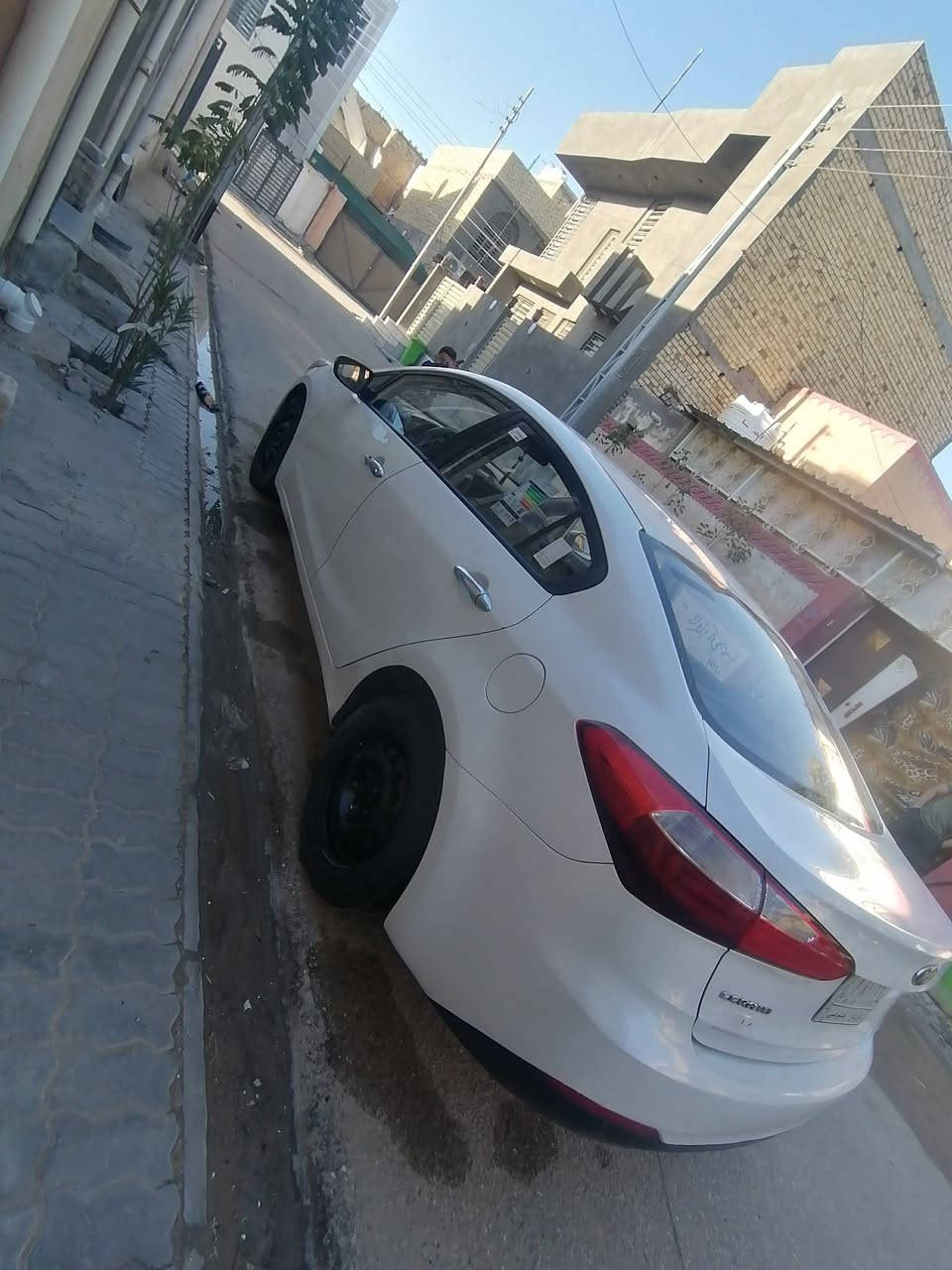 السلام عليكم . 
سيراتو مديل 2015 بيها جاملغ امامي سياره بسمي مكانها ناصريه الاسكان الصناعي السعر 110 وبيها مجال قليل للاستفسار  الاتصال  ***********

