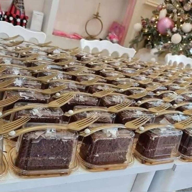 متوفر كيك نجاح هدية  العيد حجز من وقت بنات بعد مالحك ثبت الحجز من هسة


**إذا كنت صاحب هذا الإعلان وتريد حذفه لأي سبب، رجاءا أرسل رسالة إلى الدعم الفني**