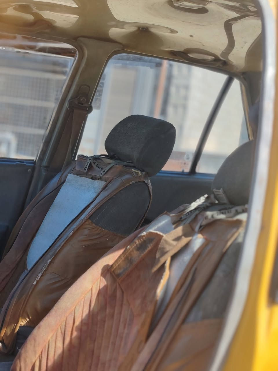 السلام عليكم سايبا للبيع موديل 2012 رقم بغداد انكليزي تحويل ثاني يوم عليها هيئة 63 الف فقط غرامات مصفرة رايدها ب25 وبيها مجال مكاني بغداد دورة هور رجب  رقمي *********** اسيا *********** سيارة ما تصرف عليها كبل لشارع
