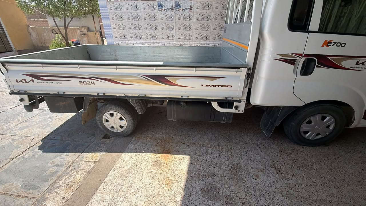 السلام عليكم مديل24ماشيه66الف  تحويل ثاني يوم اذا ماتحول لا تخابرني بيع مستعجل 150ورقه وبيها مجال مكاني بصره وسياره رقمها بصره تصال فقط ***********المو شراي لا يخابرني رجاء
