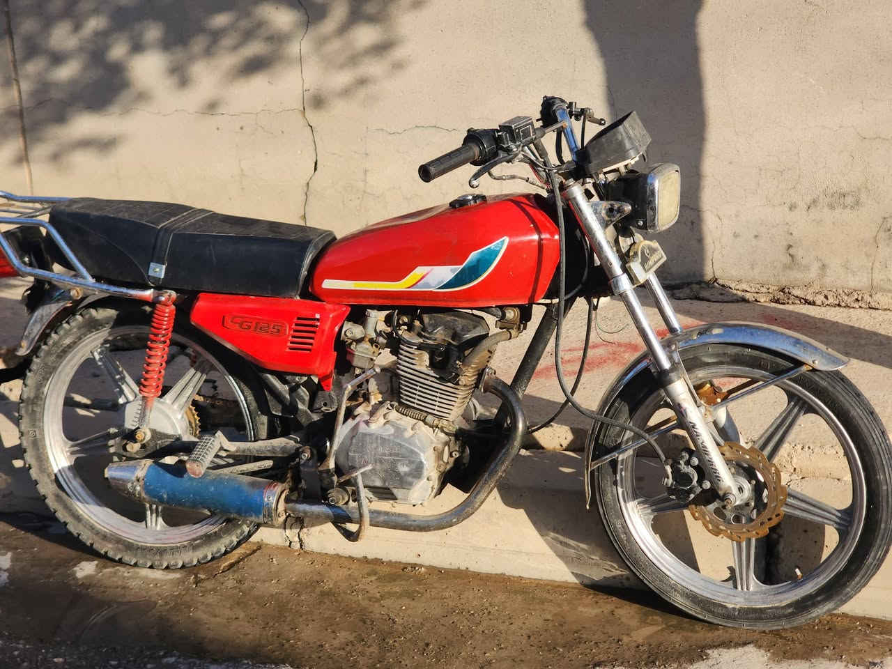 ماطور للبيع خمسه كير محرك نشاط فول موديل 2019
وياله مصطره تايرات انضاف 
السعر 240 او بي مجال 
او يرهم مراوسه ب اربعه كير حته اذا رياضي 
الرقم ***********
