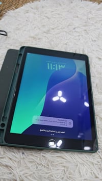آيباد الجيل التاسع • ٦٤ • قلم