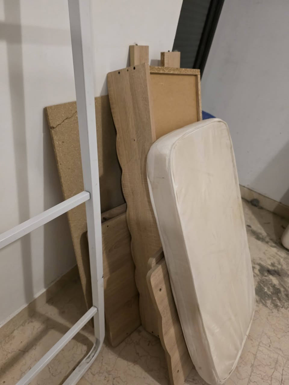 جرباية طبية هيدروليك يدوي نظيفة بسعر ١٠٠ الف
وسرير طفل تركي درجة اولى نظيف بسعر ٥٠ الف 
وبيهم مجال


**إذا كنت صاحب هذا الإعلان وتريد حذفه لأي سبب، رجاءا أرسل رسالة إلى الدعم الفني**