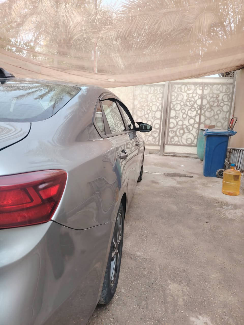 السلام عليكم للبيع كيا فورتي 2022 ماشية 79ميل حادثه صندوك بدون ايرباك مكاني بغداد
رقم للتواصل واتساب ***********
