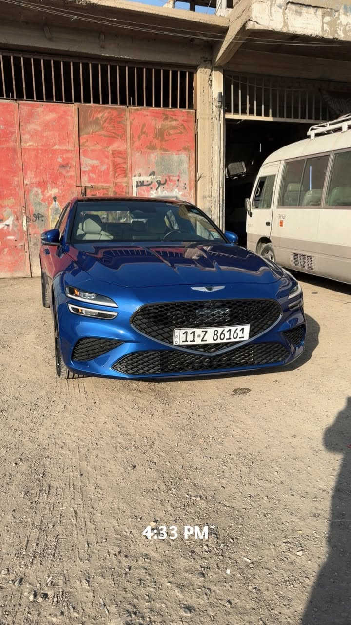 السلام عليكم للبيع جنسيز 2023 g70 برستيج اعلى فئه ماشيه 56 رقم بغداد باسمي تحويل ثاني يوم السياره 6 سلندر تون تيربو السعر 230 وبيها مجال بسيط ***********
