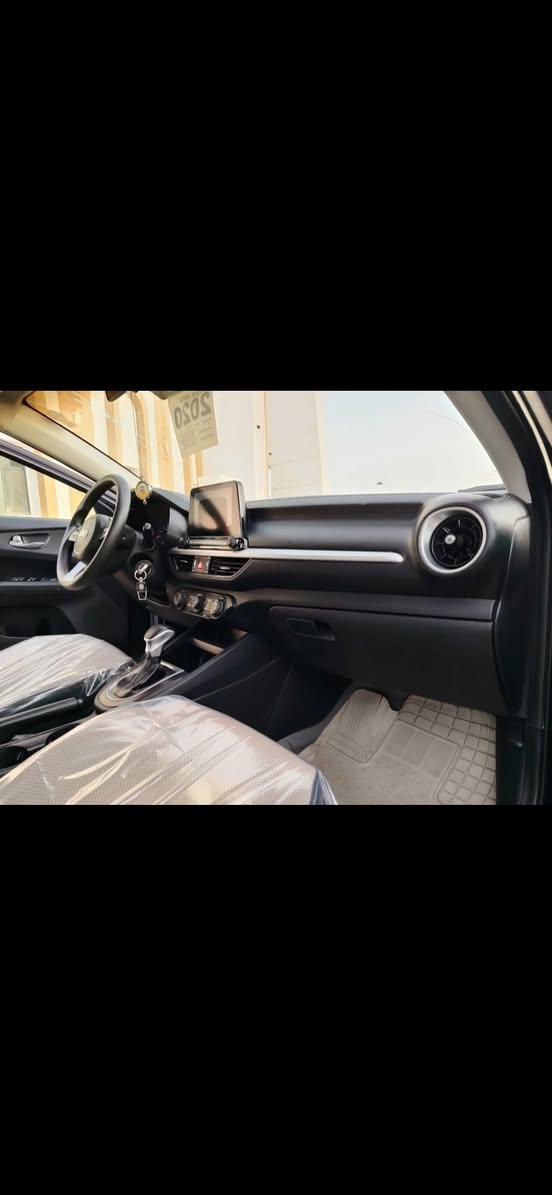 سلام عليكم كيه فورتي رقم مثنى موديل 2020 معوقين حادثهه تبديل بنيد محرك 2000 شرط ما مفتوح كير اي تي مرغوب مكاني ناصريه سعر 120وبيهه مجال الهاتف  ***********
