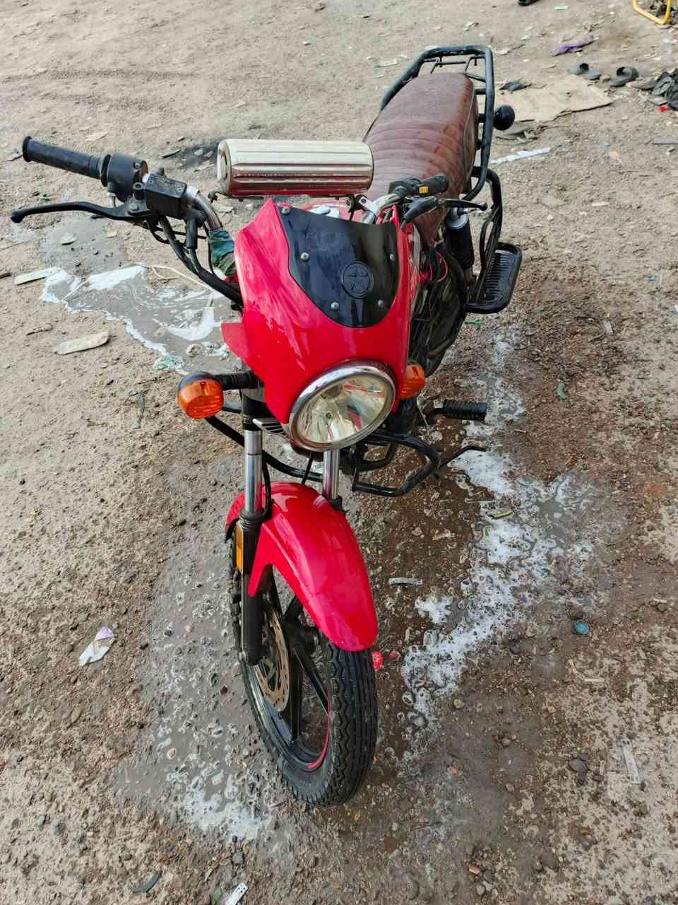 دراجه دايوان 2022 مرقمه بصره ب اسمي مداور ثاني يوم دراجه حلوه ونضيفه كهربائيات كلها شغاله اشاير لايت عالي ناصي العدادات شغالات مسجل مكينه مكفوله من لفتح فقط مبدل كلجاتهه رايدهه ب 2300 متواجد ماسنجر مكاني شارع لوطن 

رقم لهاتف ***********
