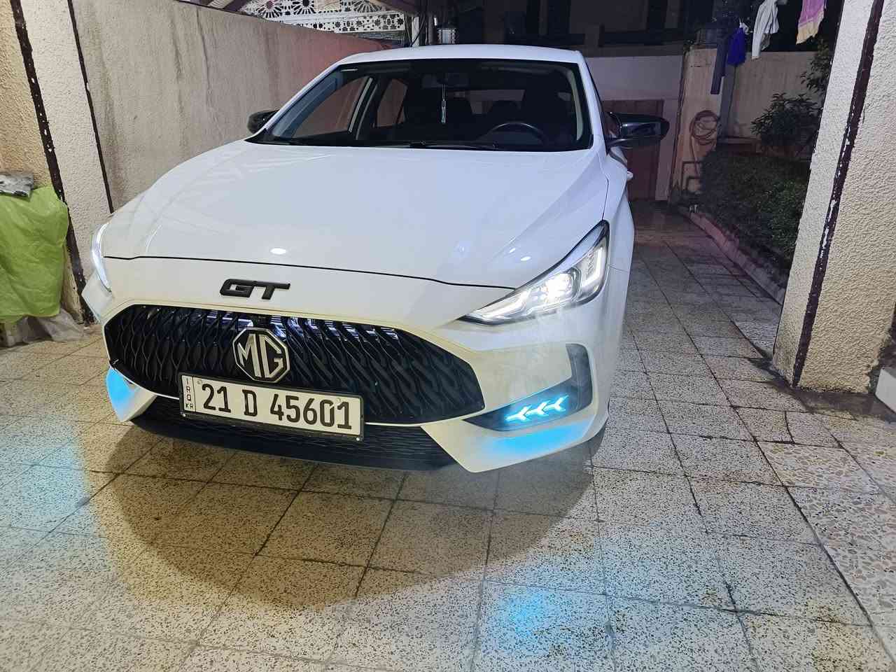 السلام عليك للبيع MG GT موديل 2024 السياره ماشيه ٢١ و٩٠٠ مكفولة من الضرب والصبغ فقط اكو رصعتين كير محرك شرط كفاله إطارات الشركه بعدها بيها نوع كومهو السعر ١٢٠ وبيها مجال السياره باسم دكتوره تريد تحويل تريد وكالة عامه مطلقه رقم تليفون ***********

