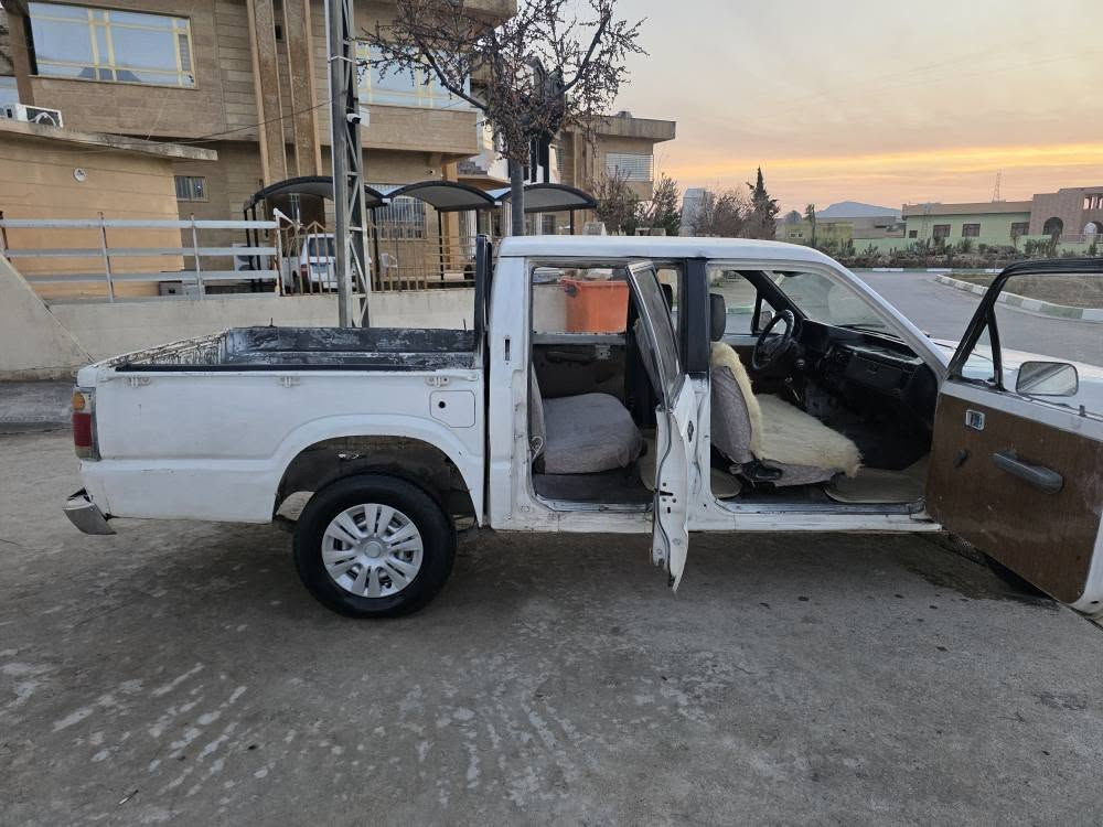 بەلەش بەلەش بەلەش
هەڕزانترین نرخ لەتەواوی بازار ماڵی فەقیر زۆر مەزبووتە بۆ کاسبی 
مازدا پیکاب مۆدیل 1994 مەکینە هەشتو کابرێتەی مازدای لەسەڕە زۆر بیمەسرووفە شانیسی زۆر خاوێنە حلوج واتا هیچی نیە ماڵی مەدەنی تاکو سەت ساڵ بەشەڕتە 
زۆڕ مەزبووتەو ریگە زۆر باش دەگریت زۆریش بەکیشە 
گەرمیو فڵچەو لەیتی مەزبووتە 
شوێن رانیە *********** قفڵی $10 رانية, السليمانية
