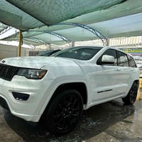 جيب كراند شيروكي بلاك توب 2020 حادث دعاميه فقط  السعر 235 للاستفسار 07...