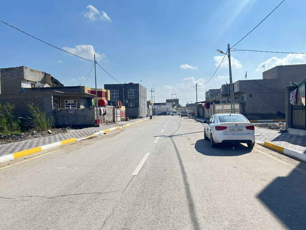 قطعة طابو صرف مساحتها ٣٠٠م حي الكرار شارع المدرسة ١٥م ترهم سكنية وتجارية خدمات كاملة تحويل مباشر للأستفسار ***********/*********** 
او مراجعة مكتب أمتار للعقار
