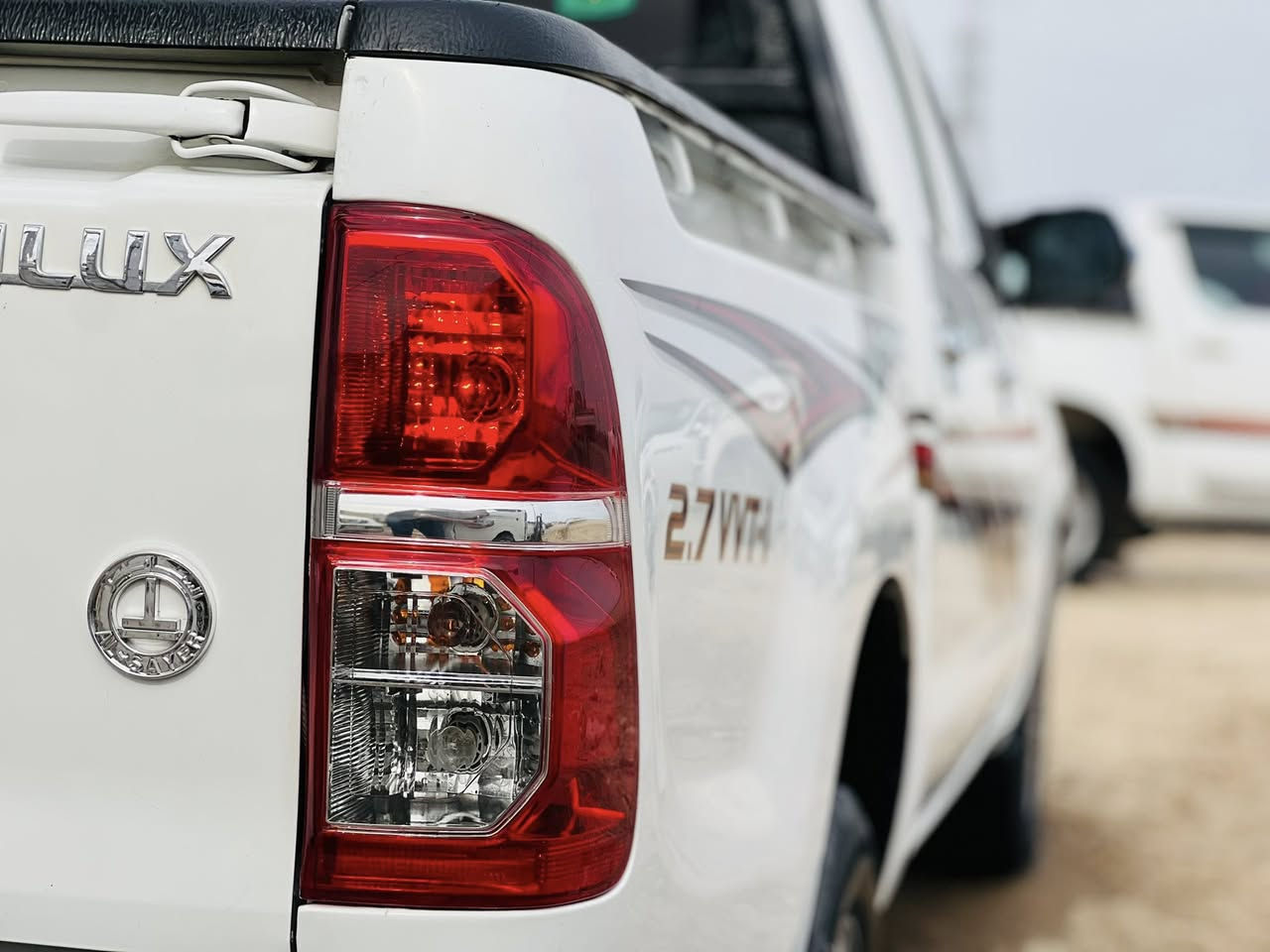 اسلام عليكم احبتي ❤️
سياره للبيع تويوتا هايلوكس دبل قماره                                     موديل : 2014 اوتماتيك
مكينه :2.7VVT-i 
سعر : 230ورقه
الموصفات:كويتي فول 1/1
الموقع📍 :ذي قار الرفاعي مقابيل تقاطع سيد احمد الرفاعي 
تحويل ثاني يوم 
الاستفسار الانتصل
***********
