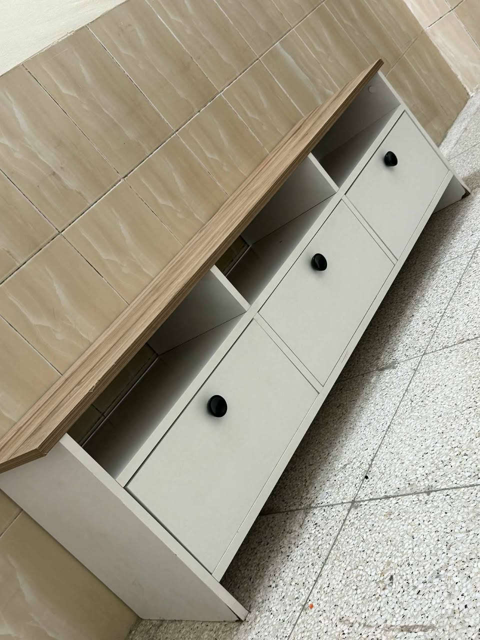 صوبات للبيع ميز بلازمه عنوان سيديه واتساب ***********
شعدكم غرف للبيع اثاث بيت مستخدام راسلوني خاص ابيعه الكم دللو
