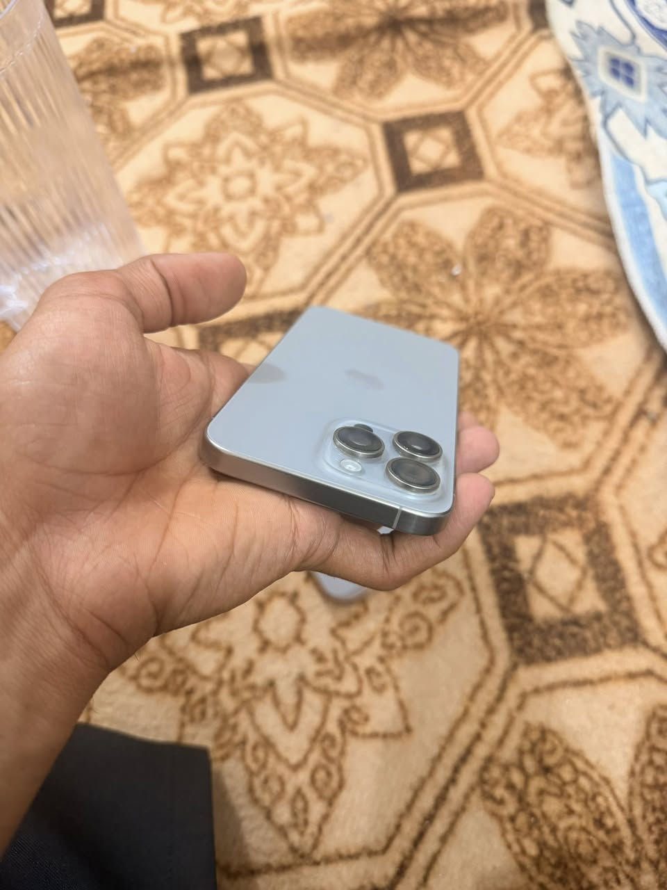 االسلام عليكم أيفون 15 ابرو ماكس
بطاريه 97 كارتون وياه واير شاحنه 

السعر مليون و 200 
***********
