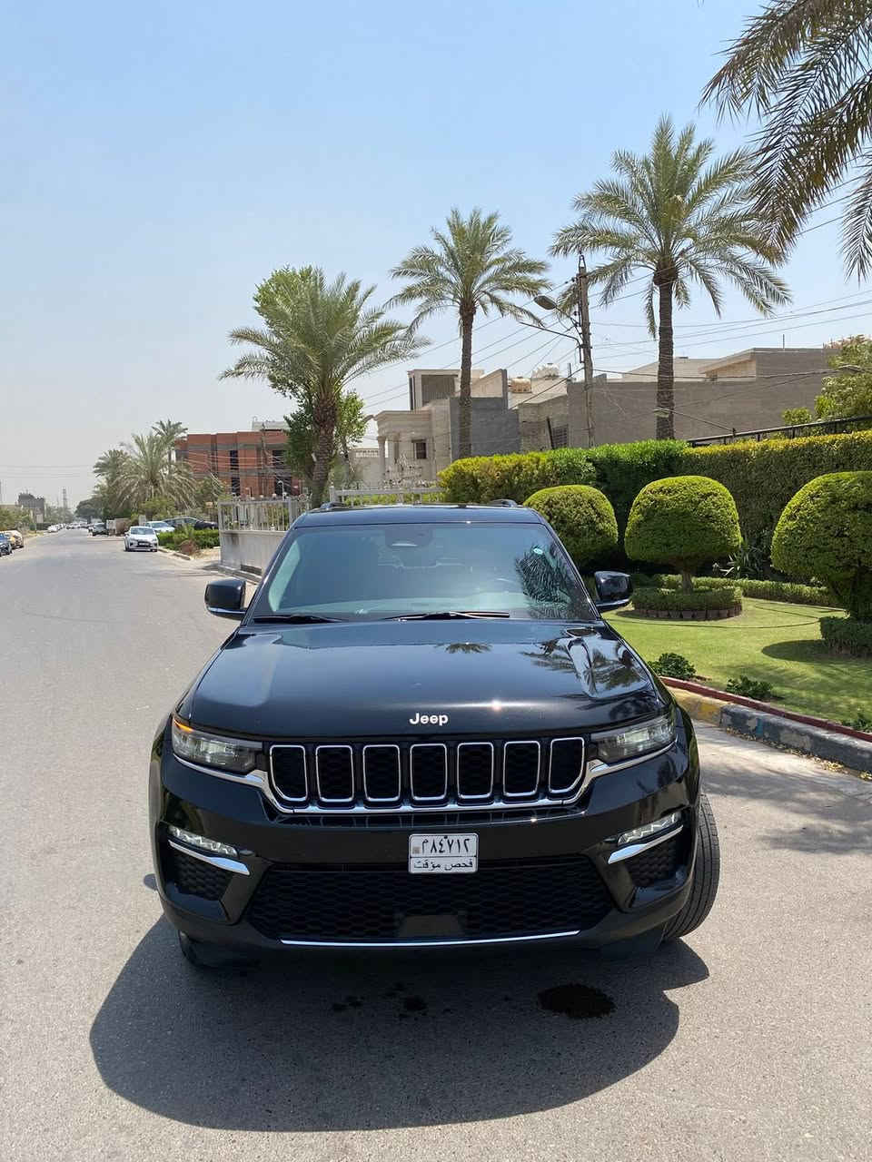 السلام عليكم
للبيع جيب كراند شيروكي موديل 2023 خمس راكب
وارد امريكي مكفولة بدون حادث بدووون صبغ 

سرقة بعض القطع الخارجية ومشتري كت كامل نفس اللون

بدوووون صبغ بدوووون ايرباك 

مواصفات التيتيود 

مكينه 6 سلندر 3600

فور ويل 

بصمه 

هاندبريك بصمه 

كشنات جلد تدفئة 

استيرن تدفئة

رادارات المحافظة على المسار

رادارات نقطة عمياء

رادارت مانع تصادم خلفي وامامي طوارئ

لايت زنون 

تبريد قطعتين

كير ماوس 

شفتات ستيرن 

سايد بريك بصمه 

اوتو هولد 

جنطة كهرباء 

ماشية ٥٠ الف واجتي ماشيه ٤٨ الف دخووول جديد 

السيارة جديدة وماناقصها برغي 

السعر٢٩٥٠٠ وبيها مجال بسيط 

للاستفسار ***********

عنوانها بغداد حي الجامعة
