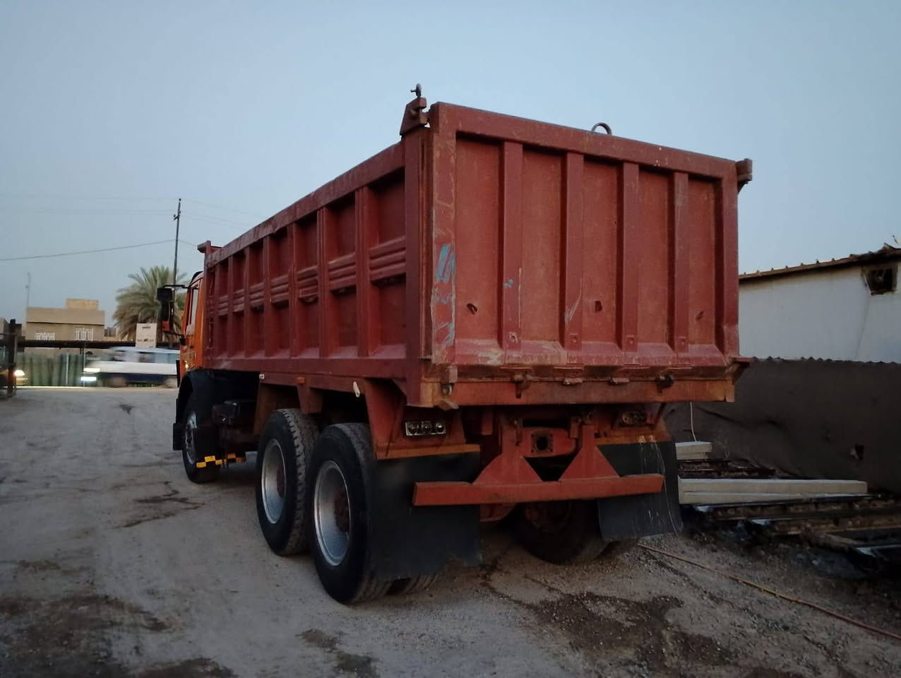 للبيع البي موديل 80مكينه 10كير 160شاصي مكفول مكان السياره الحله //***********
