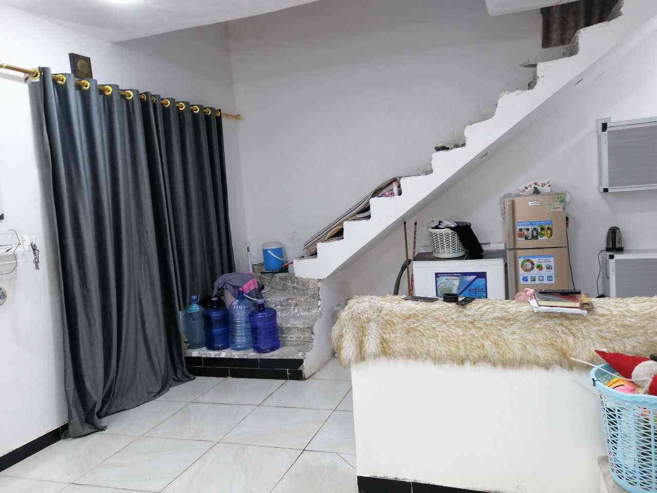 المساحه 100 مربع ركن طابو زراعي 
العنوان شارع المعمل مقابيل اسواق حسين الرماحي قبل جامع الخزاعل 
غرفه 1
حمام 1
مطبخ
صاله 
استقبال مأسس غير مبني 
اساس حجر وسقف صب 
بناء بلوك 
السعر 28 وبي مجال للشراي 
للأستفسار 
*********** النجف
