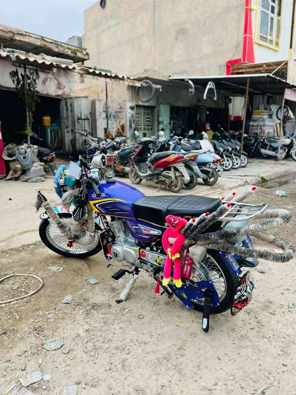 السلام عليكم
دراجه تايكر للبيع موديل 2025. +5كيرر 
دراجه فول اي نقص مابيها

(السعر خاص ) 
مكاني ديالئ شهربان


**إذا كنت صاحب هذا الإعلان وتريد حذفه لأي سبب، رجاءا أرسل رسالة إلى الدعم الفني**