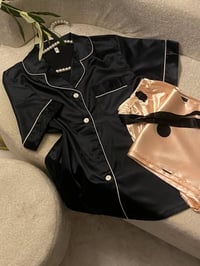 تراك ستن • مقاسات S M L XL • لمعة فخمة