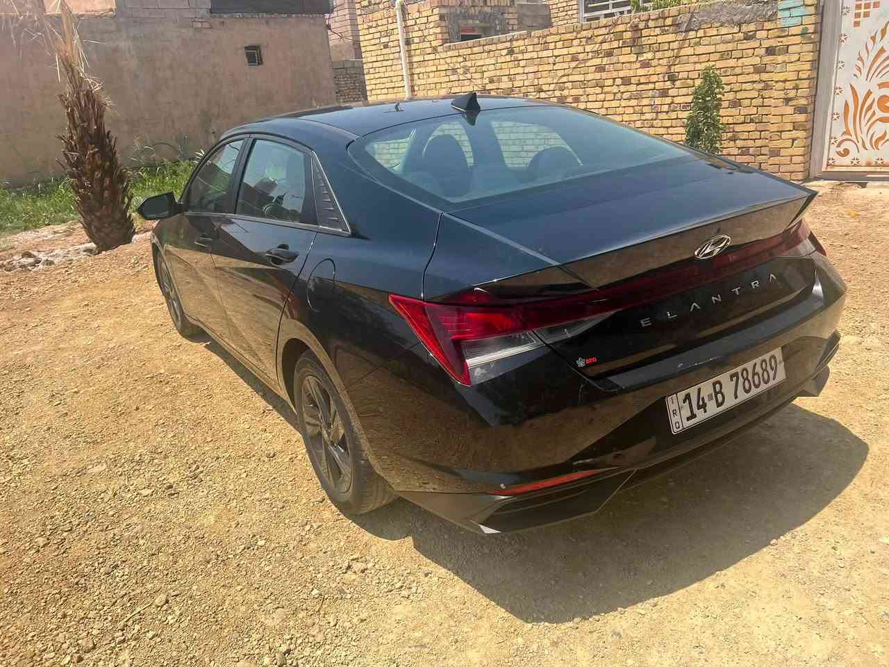 انترا موديل ٢٠٢٣ وارد  امريكي مكفوله من ضربه داخله نسبه غرق تعمل وتسير رقم بصره معوقين محرك ٢٠٠٠ دوش سعر ١٢٨ مكان عماره ***********
