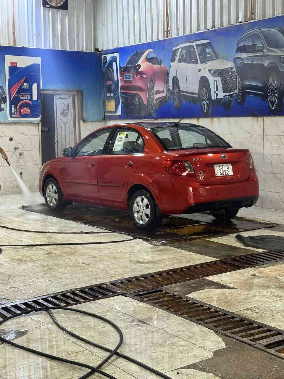 كيا ريو موديل ٢٠١١ خليجي ماشية ٨٢ بيها بارد قليل بين الجاملغ والباب تخم تاير وحدادية جديدة سنويه ورقم جديد السونار مرفق مع الصور ***********
