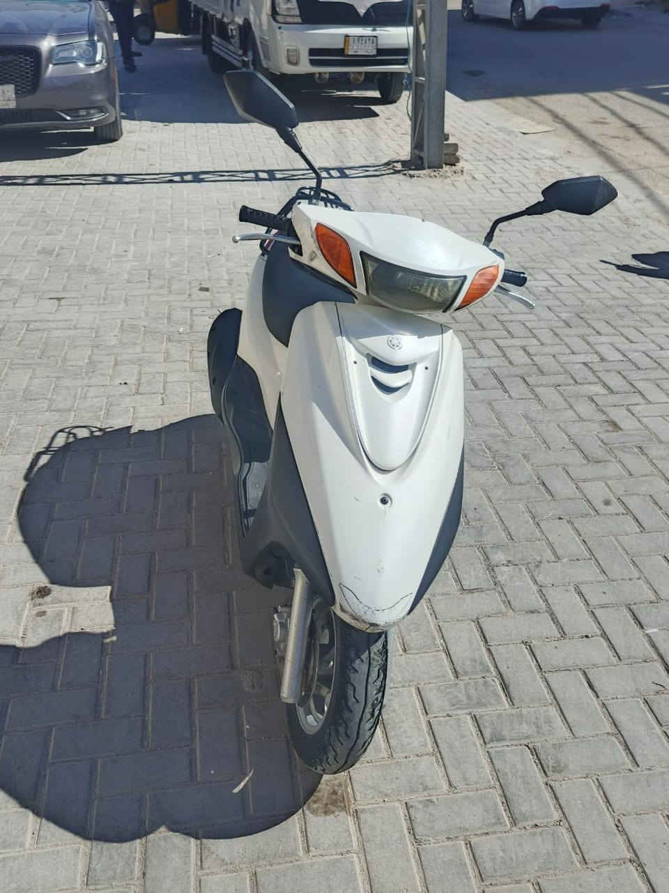 السلام عليكم دراجه اكزز للبيع مكفوله من كلشي بس كلجاتها تعبانه وكلها شغالها كهرباياتها كله شغاله سعر 750  بيع مستعجل المو شراي لا يراسل وسعارهن معروفها *********** مكان شارع ابو طالب
