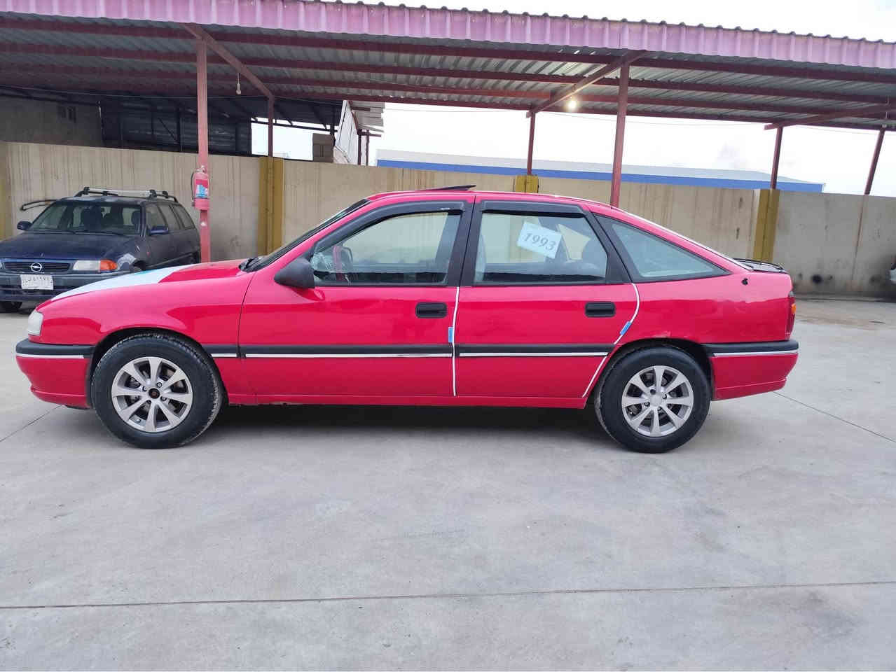 ڤیکترا 1993 سعر 33 و مجال
مکینە 18 گیر مکینە ب شەرت
تحویل و خرامەی ب شەرت
بی دەعم و لیدان و سبخ جدید
جام کارەبایی  هەموو ب شەرر
سیارە تەخم بنی تایە هەموو نویە
شوین روڤیا/*********** اكر, نينوى
