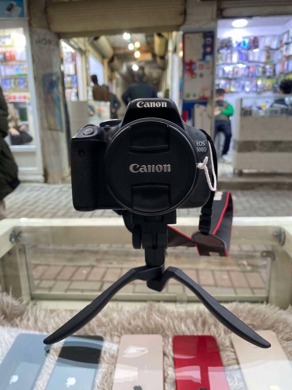 canon D600
Lens 18+55
nrx  300 hazar 
***********کەلار
