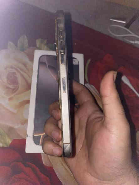 16  ماكس مطلي مي ذهب ذاكره 1 تيرا بطاريه 100 بعده بضمان شويه جارد ولعدسه مال كامره واكعه بيع ب 1500 مكاني بغداد الشعب ***********
