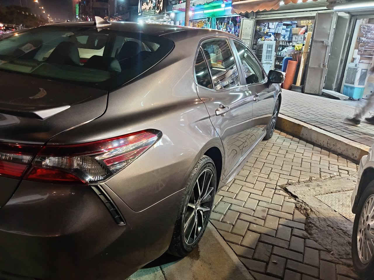 السلام عليكم كامري للبيع                                                    موديل 2023                                                              وارد امريكي                                                                        رقم بغداد تحويل ثاني يوم                                                  موصفات Se                                                             محرك 2500                                                                حادثها دعاميه مبدله                                                                    ماشيه 39الف                                                                                                                      مكان بغداد العامريه                                                                                      للتواصل ***********
