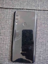 مقفول ايميل • ١٢٨ • شاشة مكسورة