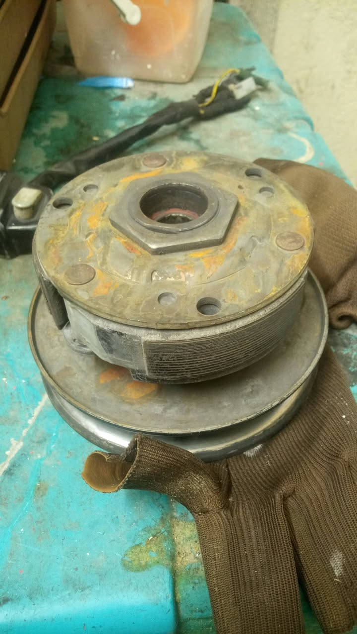 سلام عليكم كلج خلفي رياضي سكنس والله اصلي مراوس ب أمامي رياضي مكاني بغداد حي العدل ***********
