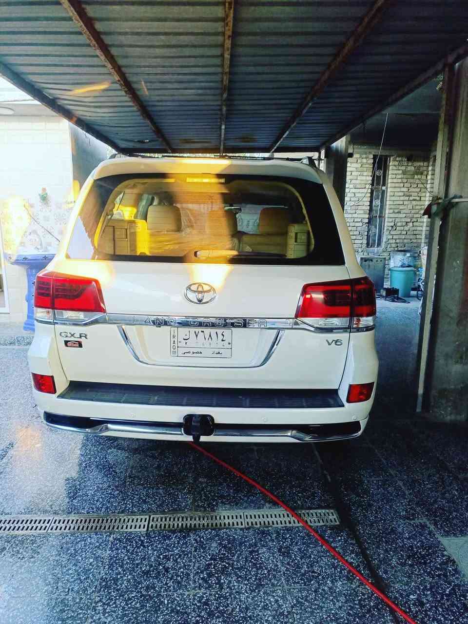 لاندكروز 2017 كفاله عامه رقم بغداد ابريم اصل سعر 490 وبيه حك الجيه رقم ***********
