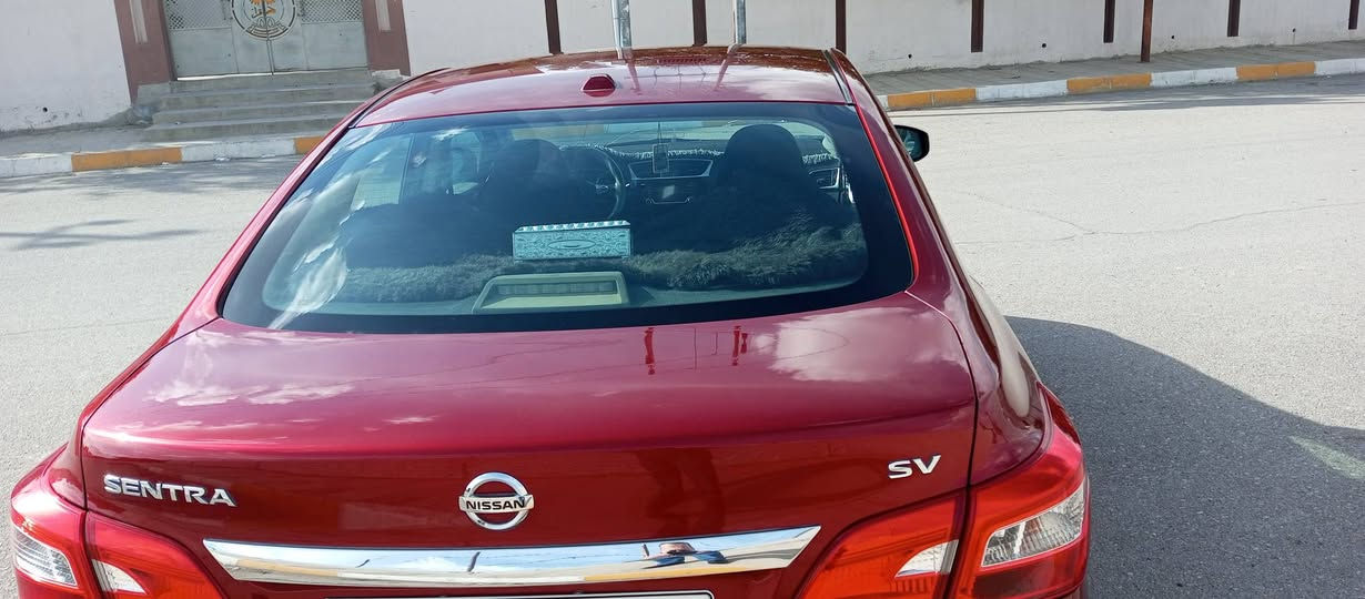 نيسان سنترا موديل 2018 كلين بدون اي ضرر فول مواصفات ماعدا سقف اسلايت كشن كهربائي مع هيتر مع رادار و بصمة تشغيل 
للاستفسار الاتصال على الرقم 
***********
