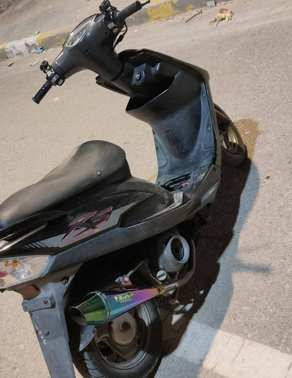 دراجه ماكس 120 عدله بلاديه كهربائيات شغاله
الكزوز موجود بلادي 
سعر 750 بيه مجال مال جيتك
 مكاني بصره قضاء الفاو
***********
