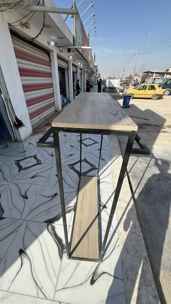 ستاند خشب صاج
جهتين
هذا تفاصل
يتحمل وزن عالي 
نظافة 85‎%‎
75،000
***********
