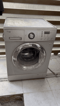 غسالة للبيع كامله مابيه اي نقص سعر 50 تواصل واتساب ((07809912218